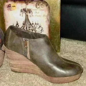 Brown booties